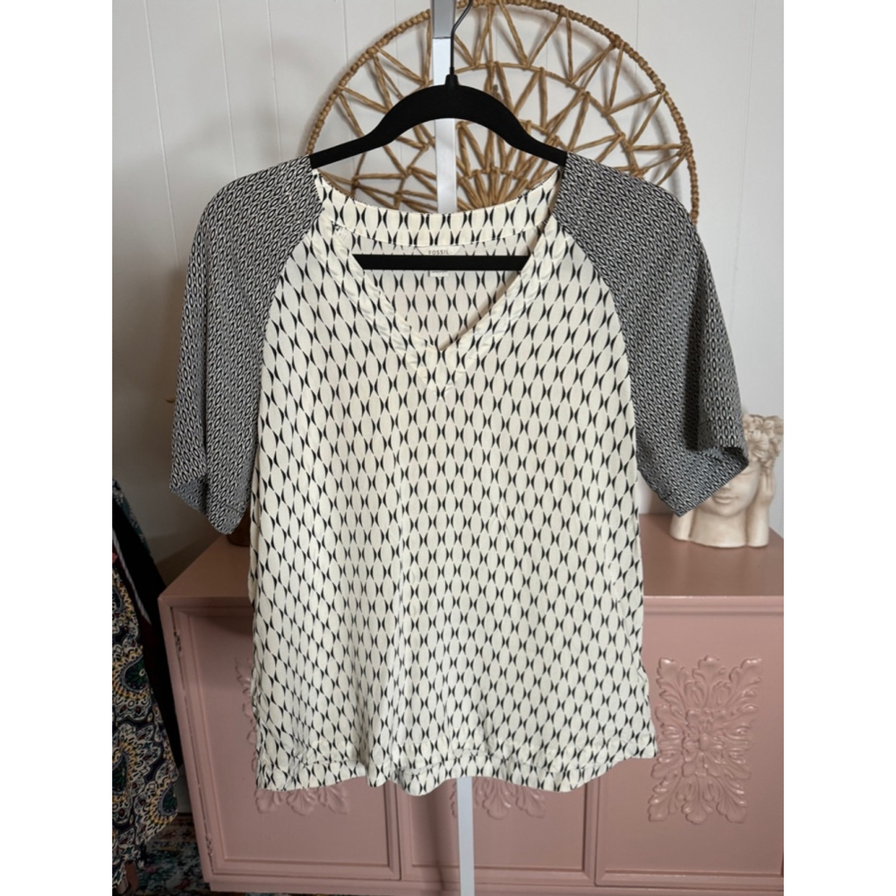Women's Fossil White‎ & Black Patterned Blouse Size S